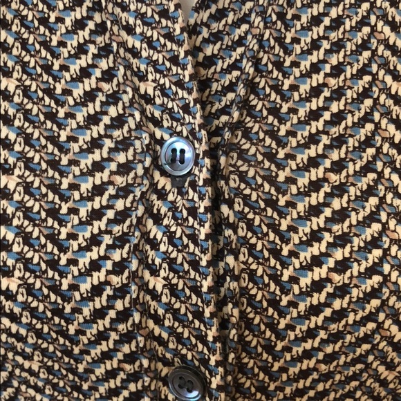 Button up blouse - Picture 2 of 4